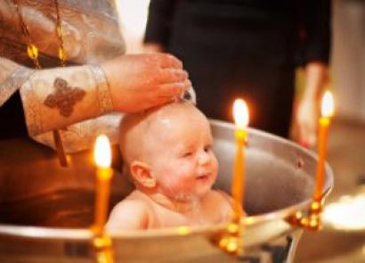 Când și cum să botezi cel mai bine un copil Când să botezi un copil la tei